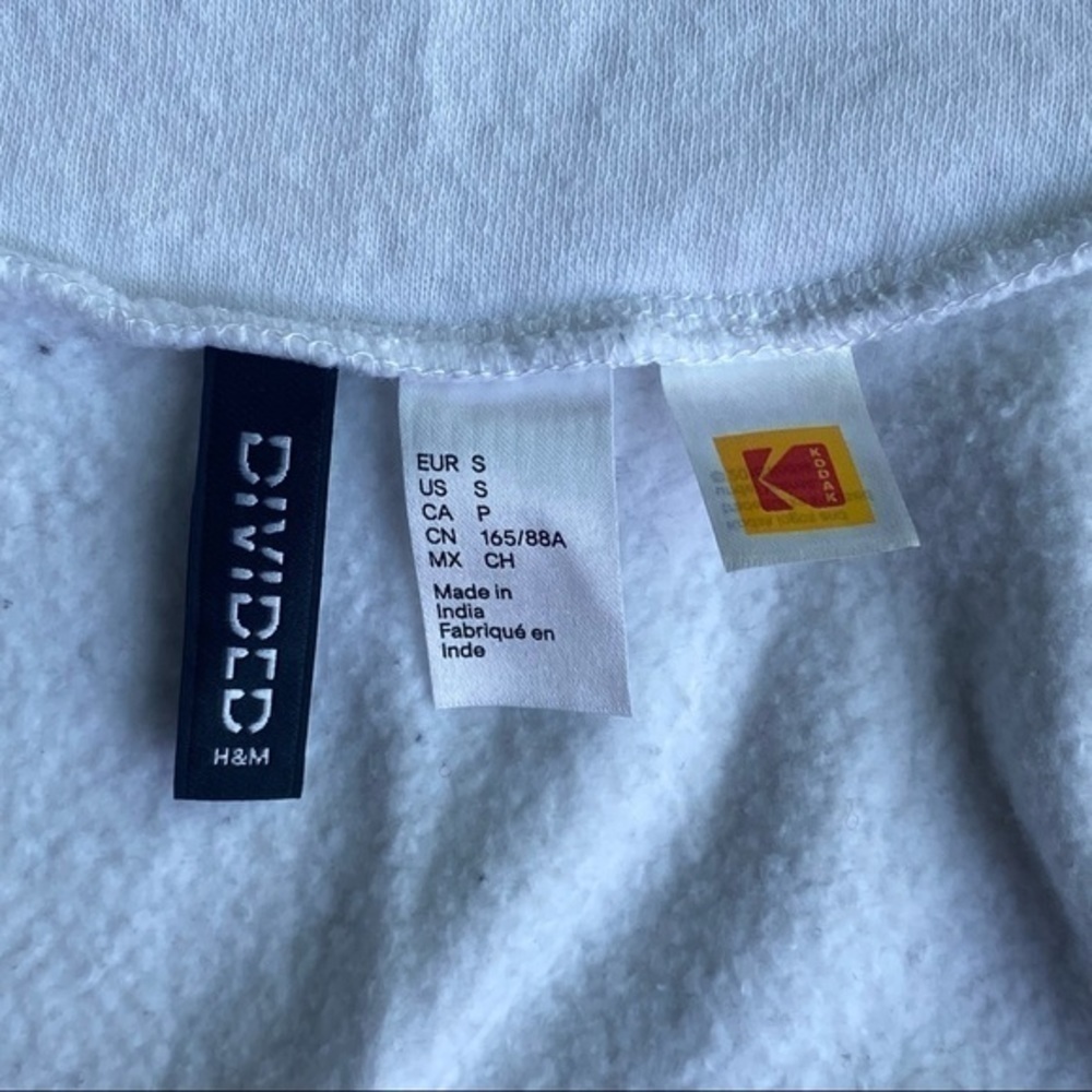 H&M DIVIDED KODAK White Zip Up Cropped Sweater - Picture 5 of 6